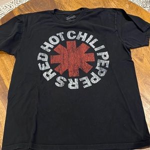 Men’s large Hot Chilli Peppers t-shirt